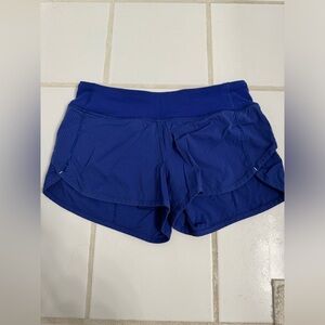 **DISCONTINUED** IVIVVA BY LULULEMON SHORTS SIZE 12 (2 in regular lululemon)
